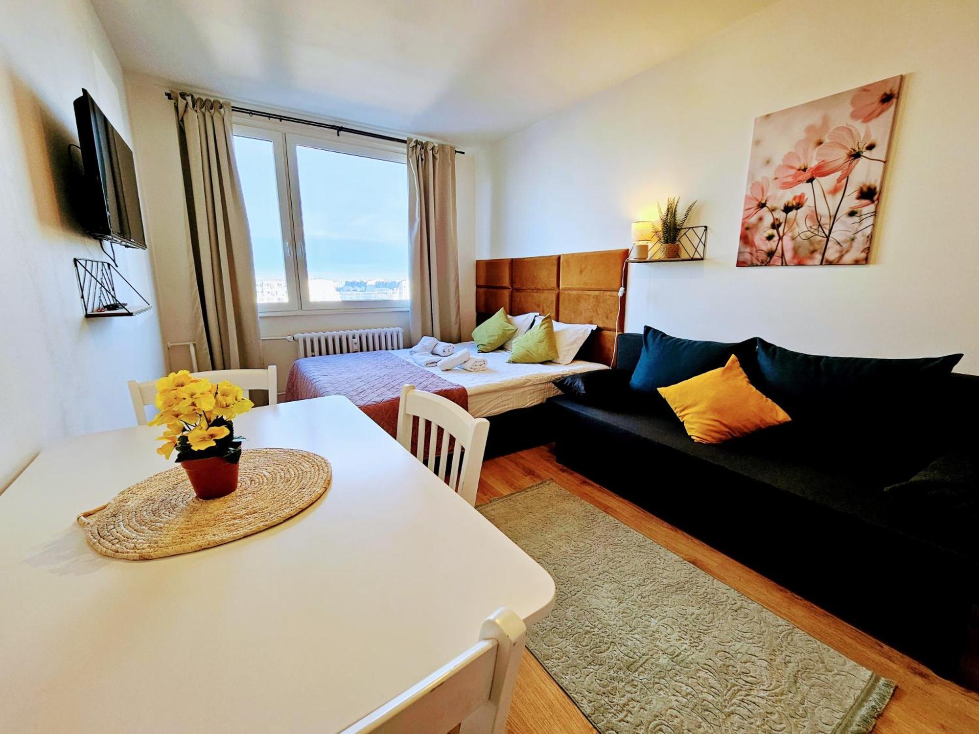 Appartement Live-inn Hotel-style 5 Apartments, 20 Mins To Centre, Gym, Reception, Free Parking, Lift, Roof Terrace & Game Prague