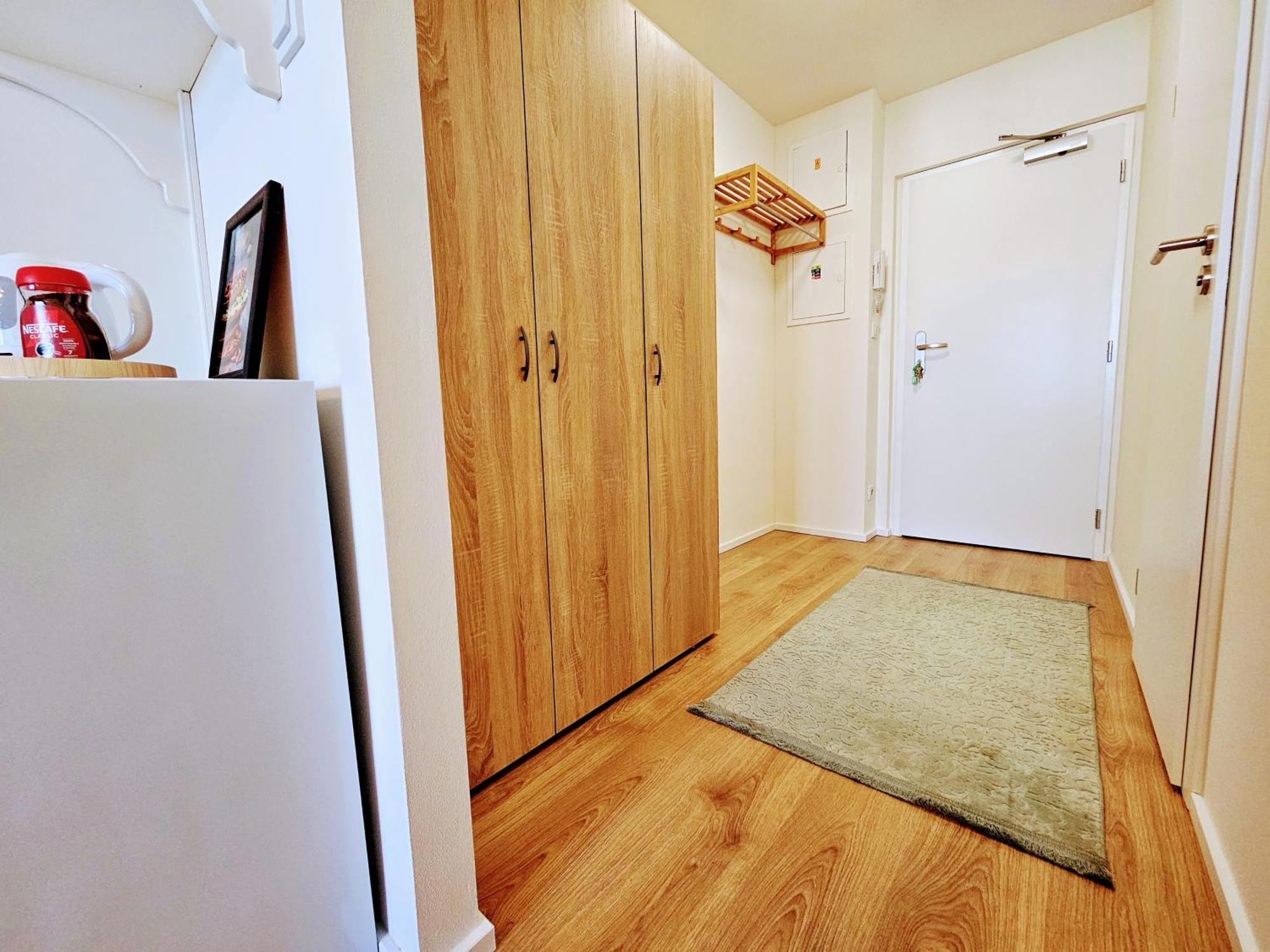 Live-inn Hotel-style 5 Apartments, 20 Mins To Centre, Gym, Reception, Free Parking, Lift, Roof Terrace & Game Appartement *