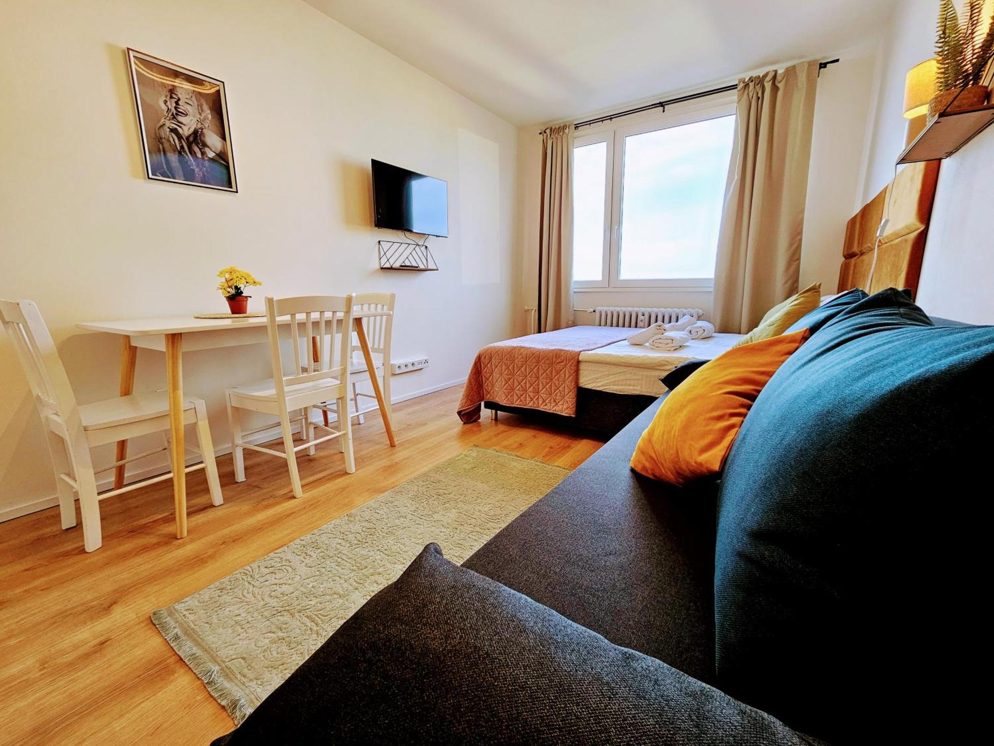 Appartement Live-inn Hotel-style 5 Apartments, 20 Mins To Centre, Gym, Reception, Free Parking, Lift, Roof Terrace & Game Prague