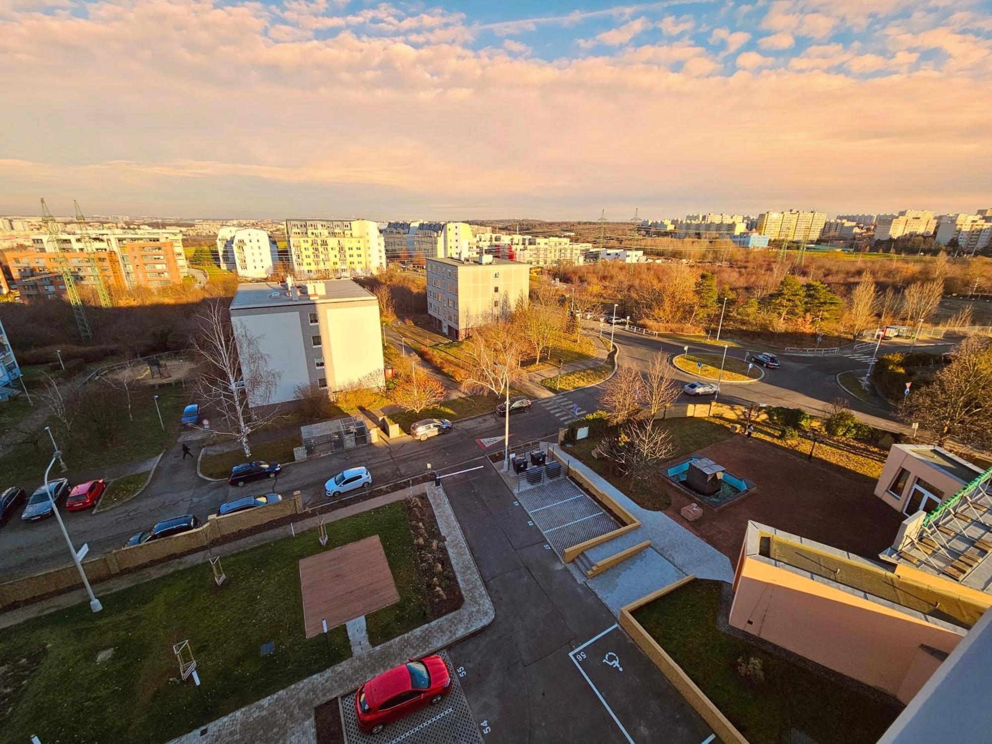 Appartement Live-inn Hotel-style 5 Apartments, 20 Mins To Centre, Gym, Reception, Free Parking, Lift, Roof Terrace & Game *