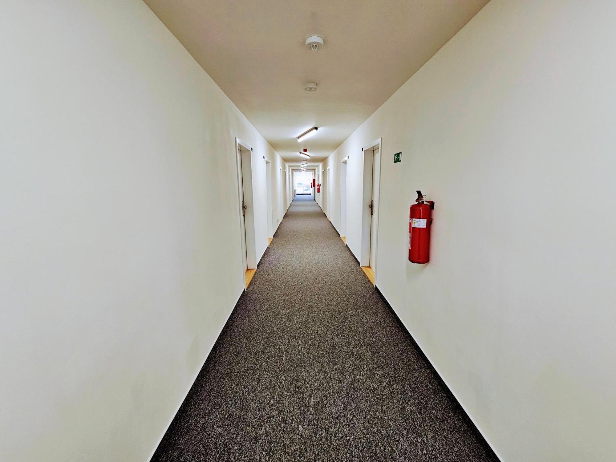 Appartement Live-inn Hotel-style 5 Apartments, 20 Mins To Centre, Gym, Reception, Free Parking, Lift, Roof Terrace & Game Prague